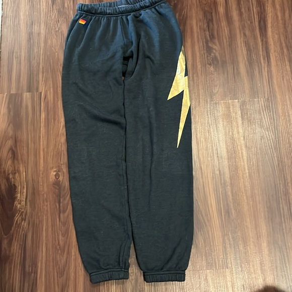 Set of 2 Aviator Nation sweatpants - Picture 3 of 9